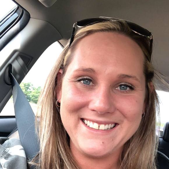 Meet your Posher, Crystal - Picture 1 of 1